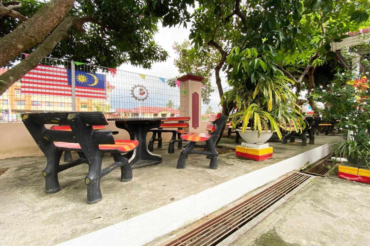 Oyo Home 90331 D'Jj Homestay Kota Belud Eksteriør billede